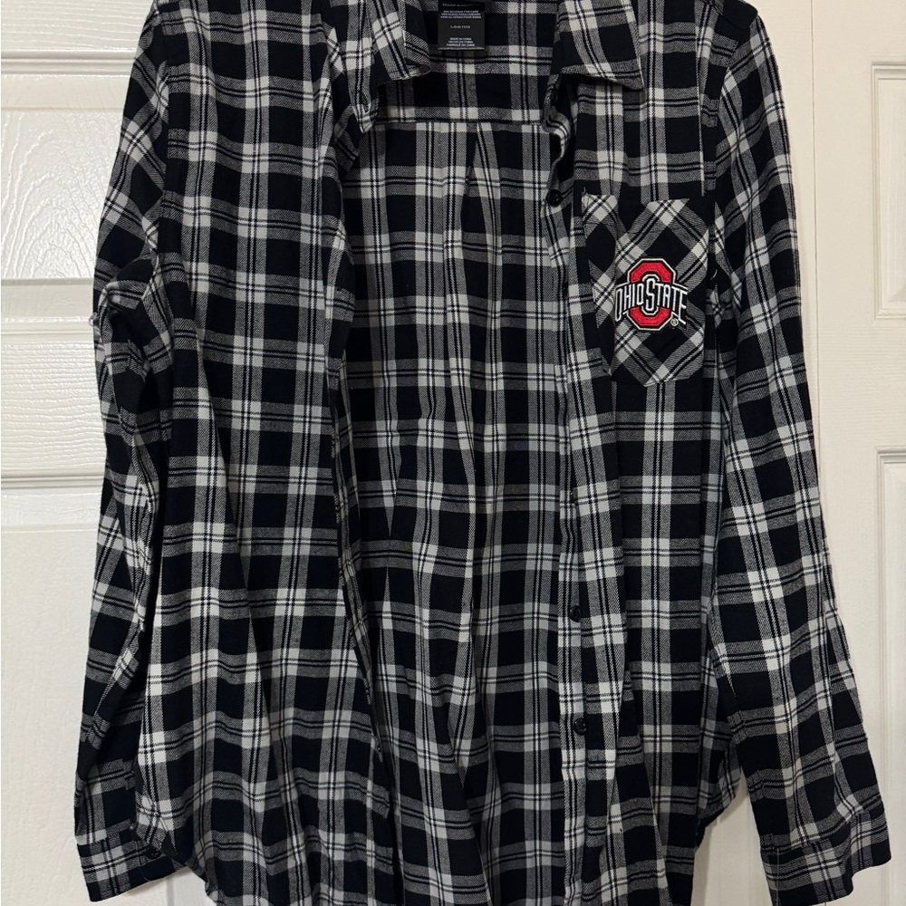 Women's Black and White Plaid Button Down Shirt